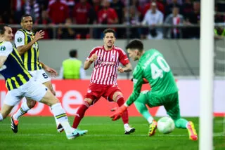 C4 : L'Olympiakos maintient Fenerbahçe à distance, statu quo entre Plzeň et la Fio