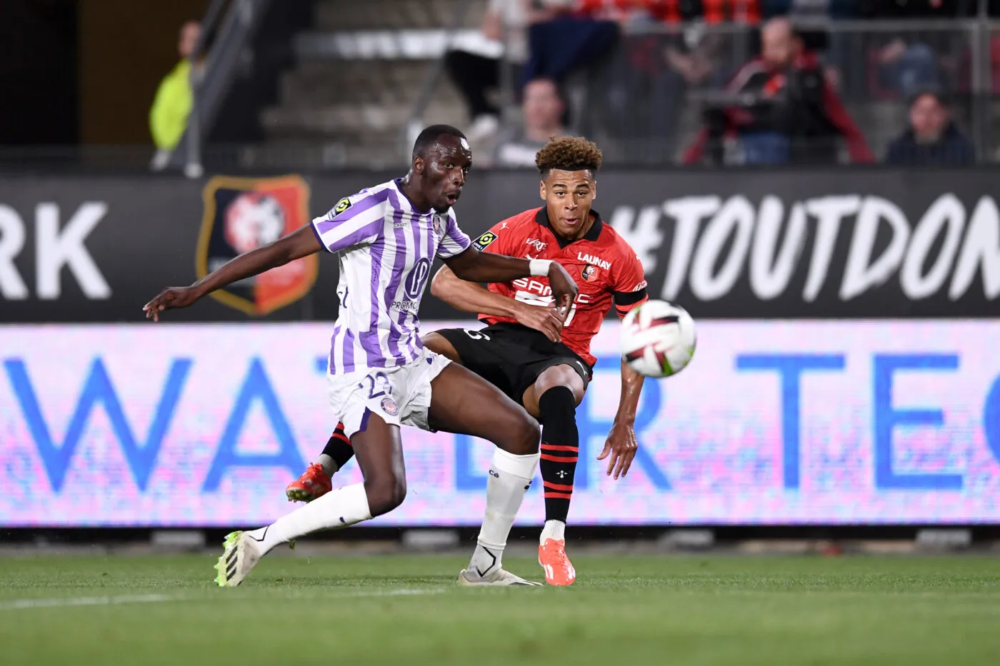 Toulouse enfonce une équipe de Rennes impuissante