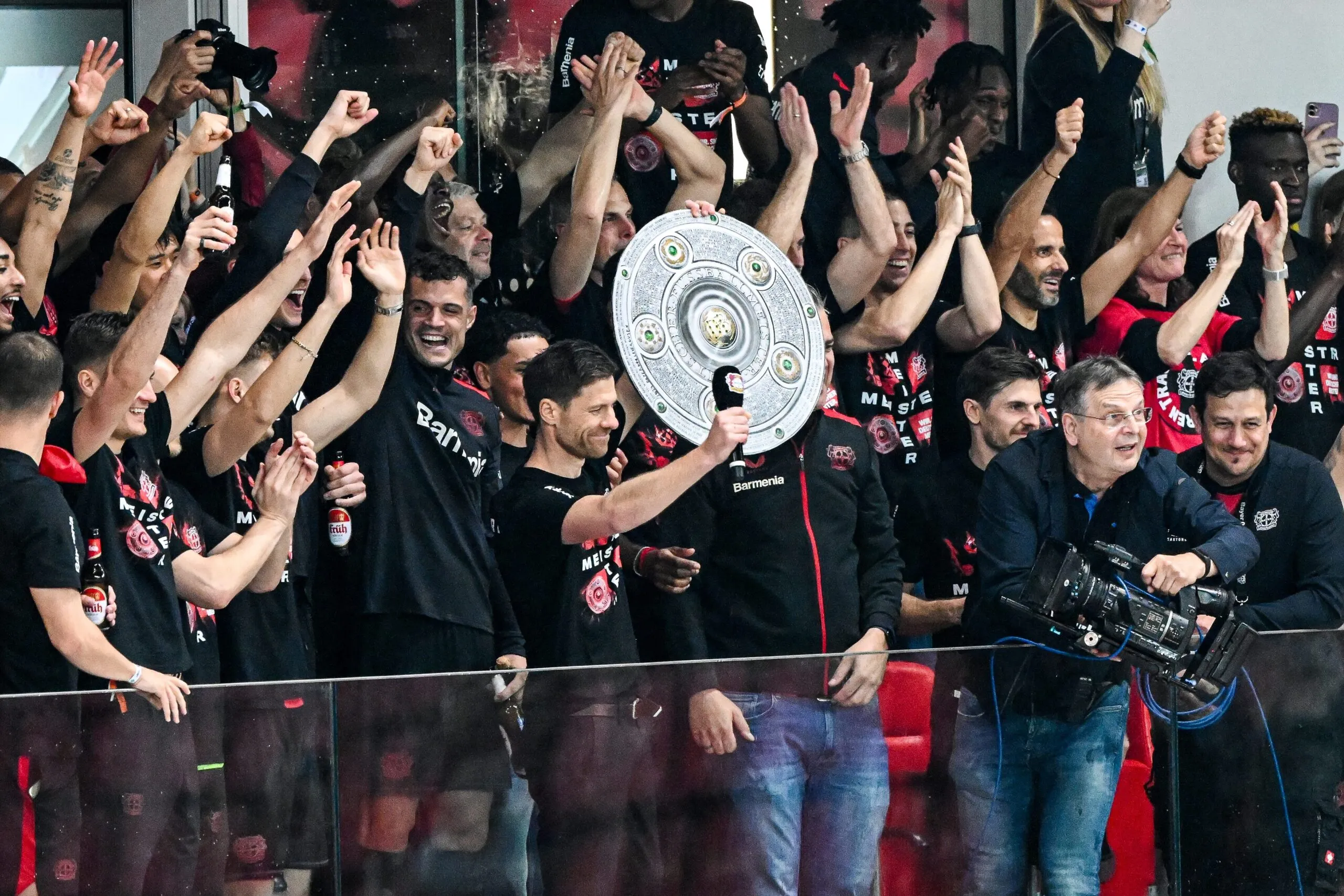 Le trophée en carton du Bayer Leverkusen