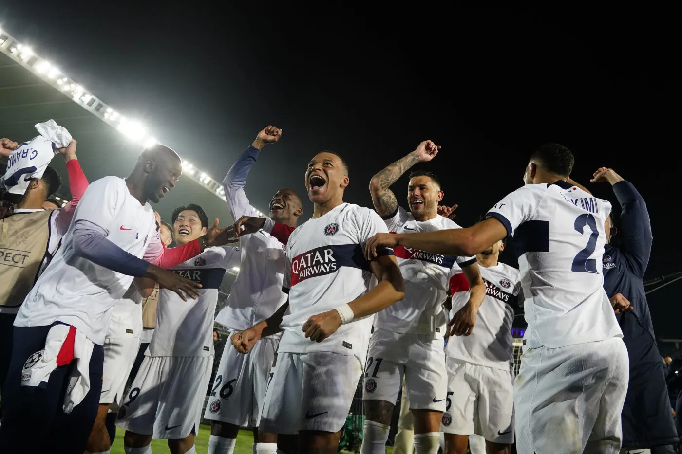 Kilian Mbappe celebrates the victory with his teammates at full time during the UEFA Champions League match, Quarter-finals, second leg, between FC Barcelona v Paris Saint Germain PSG played at Civitas Metropolitano Stadium on April 16, 2024 in Barcelona Spain. (Photo by Bagu Blanco / Pressinphoto / Icon Sport) - Photo by Icon Sport