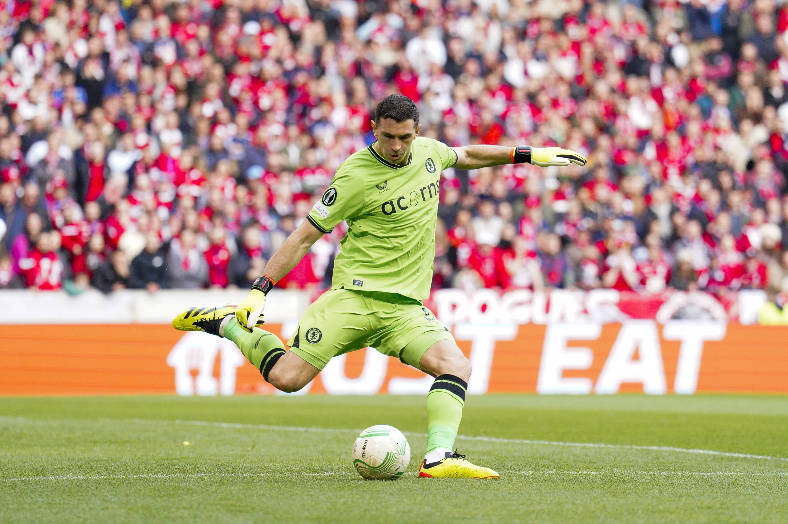 Emiliano MARTINEZ of Aston Villa during the UEFA Conference League Quarter-finals match between Lille and Aston Villa at Stade Pierre Mauroy on April 18, 2024 in Lille, France.(Photo by Hugo Pfeiffer/Icon Sport)   - Photo by Icon Sport