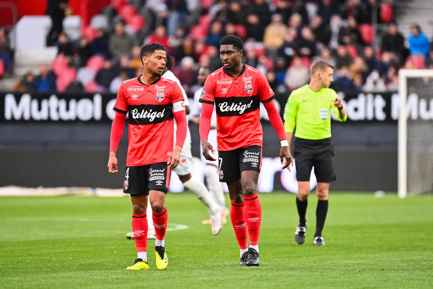 Dylan LOUISERRE and Donatien GOMIS of Guingamp during the  Ligue 2 BKT match between Guingamp and Amiens at Stade de Roudourou on April 6, 2024 in Guingamp, France.(Photo by Sandra Ruhaut/Icon Sport)   - Photo by Icon Sport
