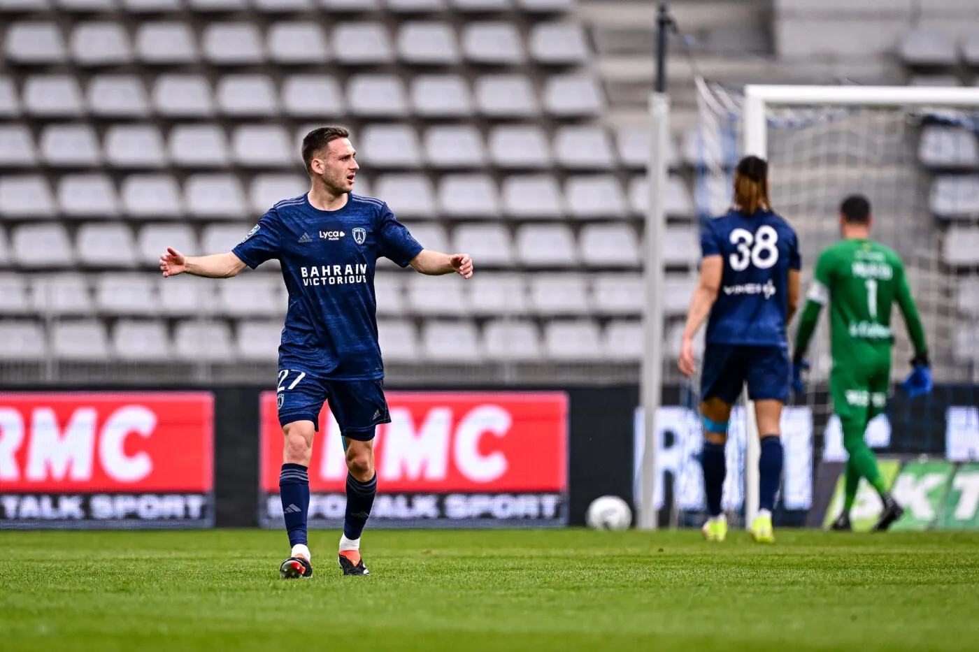 Jules GAUDIN of Paris FC reacts dejected during the French Ligue 2 BKT soccer match between Paris FC and Grenoble at Stade Charlety on April 6, 2024 in Paris, France.(Photo by Baptiste Fernandez/Icon Sport)   - Photo by Icon Sport