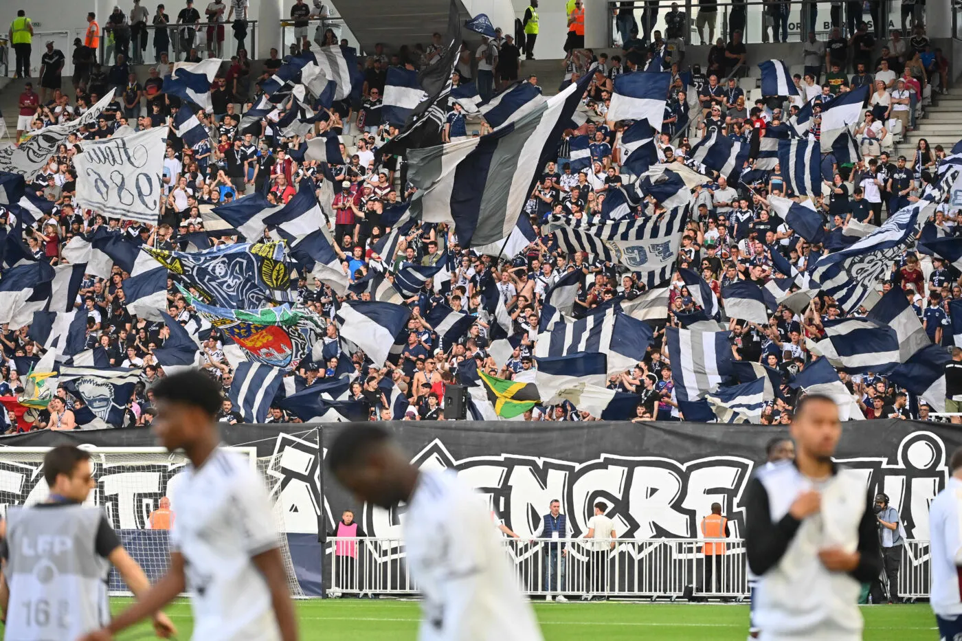 Les supporters bordelais ne verront pas Laval non plus