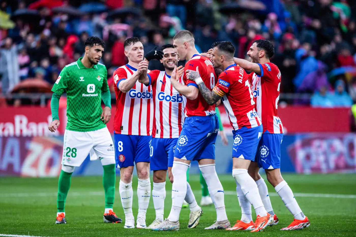 Artem Dovbyk (R3) and his teammates of Girona F.C celebrate a goal during the LaLiga EA Sports match between Girona F.C and Real Betis at Estadi Montilivi. Final score; Girona F.C 3:2 Real Betis (Photo by Marti Segura Ramoneda / SOPA Images/Sipa USA)   - Photo by Icon Sport