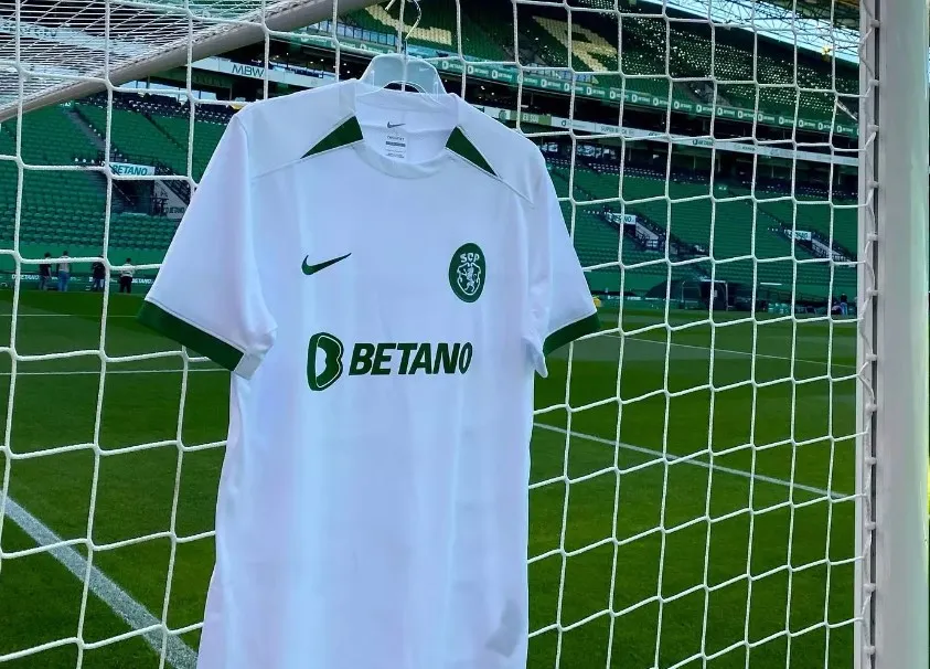 Le Sporting Portugal fête son anniversaire avec un nouveau maillot