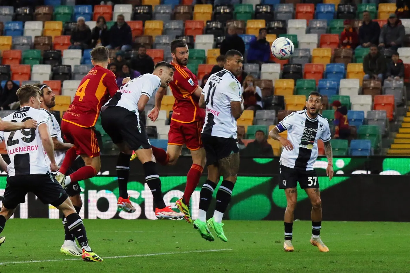 11 jours après le coup d&rsquo;envoi, Bryan Cristante délivre la Roma face à l&rsquo;Udinese