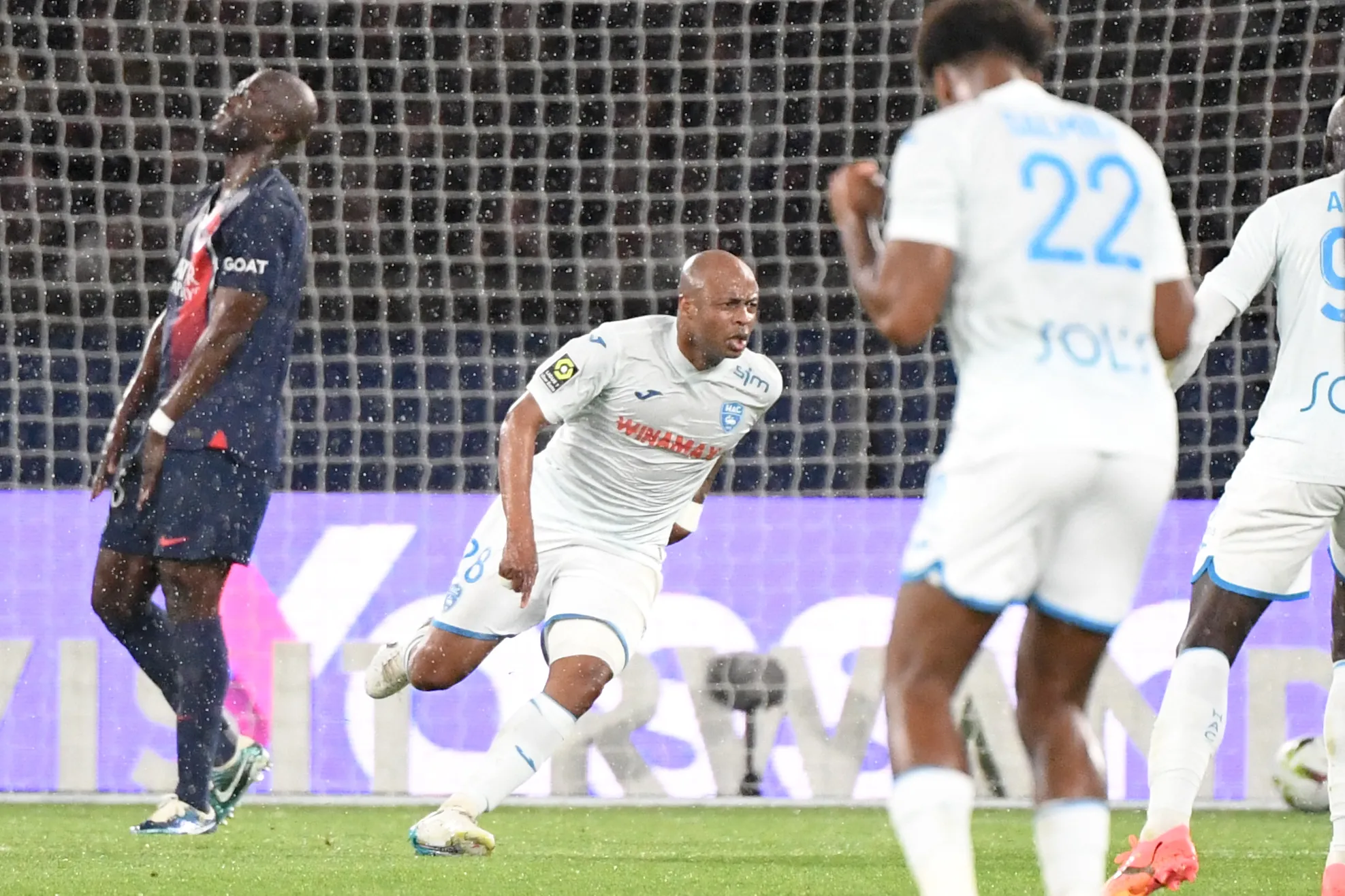 28 Andre AYEW (hac) during the Ligue 1 Uber Eats match between Paris and Le Havre at Parc des Princes on April 27, 2024 in Paris, France.(Photo by Anthony Bibard/FEP/Icon Sport)   - Photo by Icon Sport