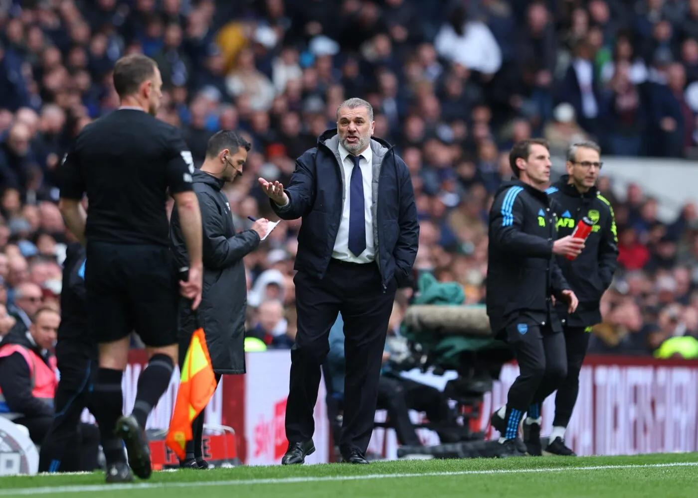 Ange Postecoglou veut déménager en Suède, qui vient de refuser d’introduire la VAR