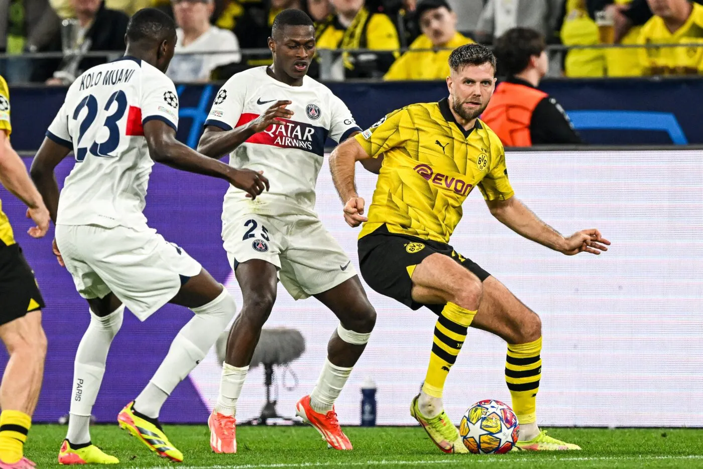 Nuno Mendes après Dortmund-PSG : «<span style="font-size:50%"> </span>Un match difficile<span style="font-size:50%"> </span>»