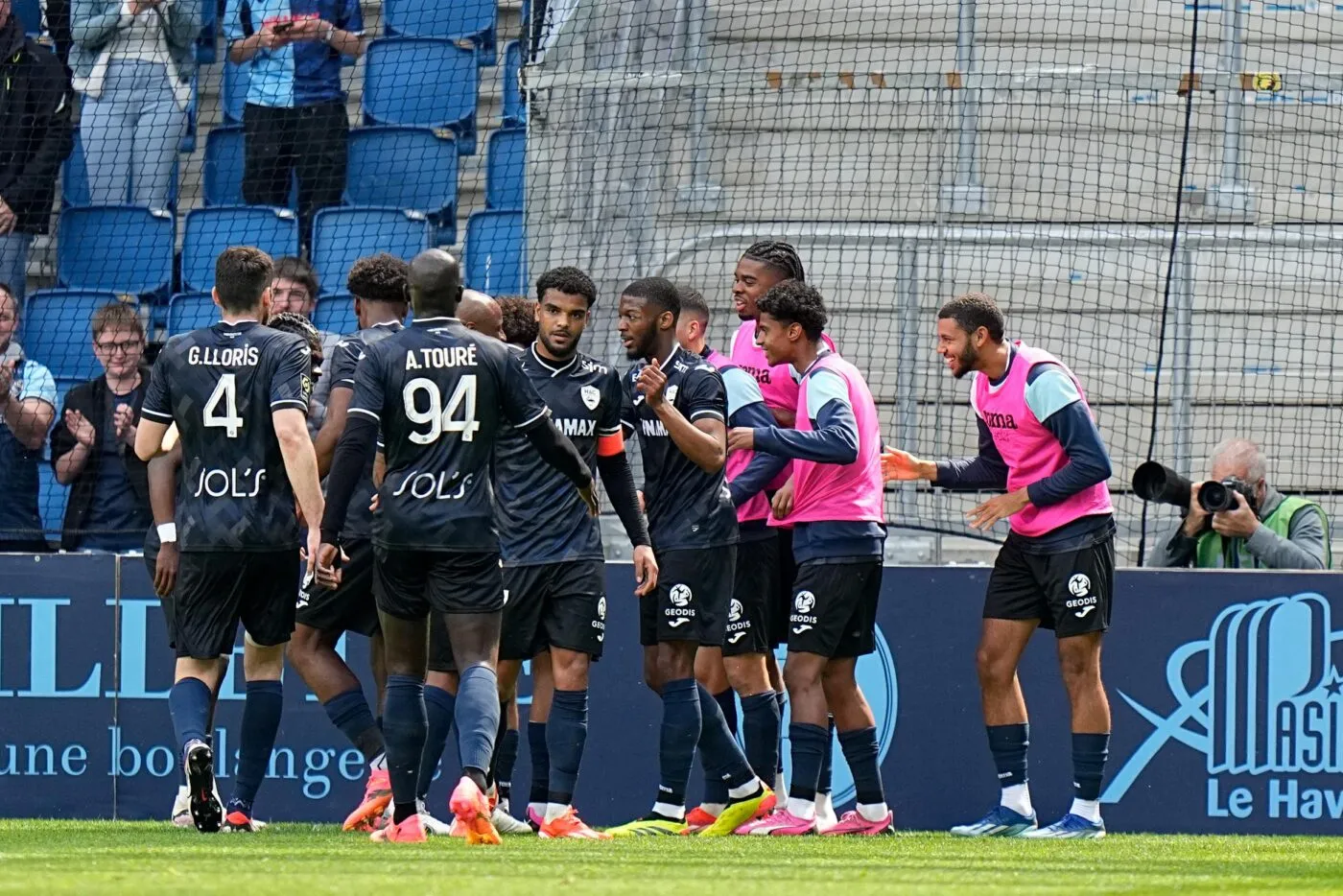 Le Havre bat Strasbourg et se relance dans la course au maintien