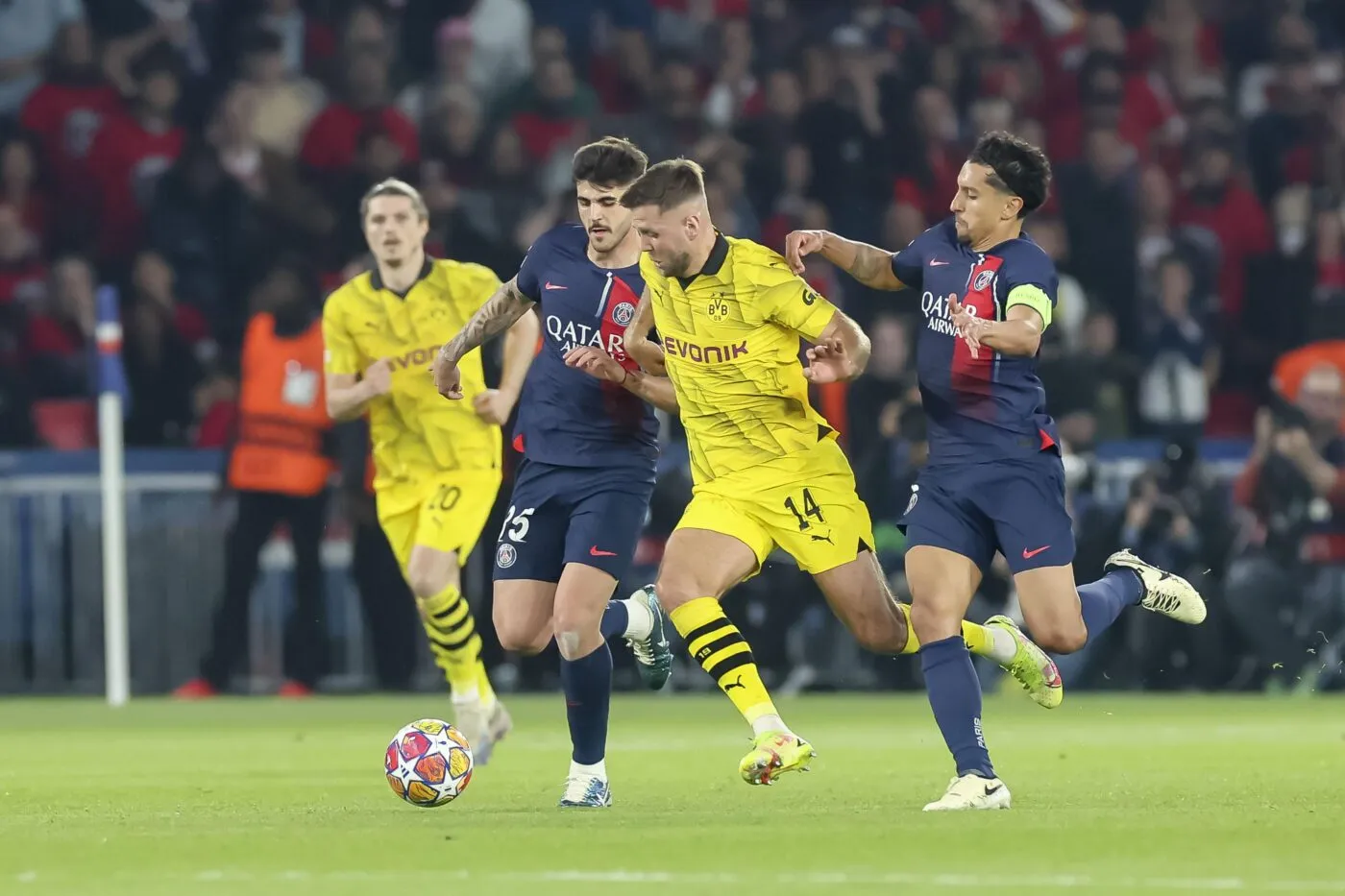 Revivez l'élimination du PSG face à Dortmund