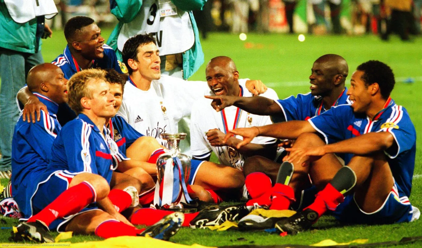 Robert Pirès : « En 2000, on était l’équipe à abattre »