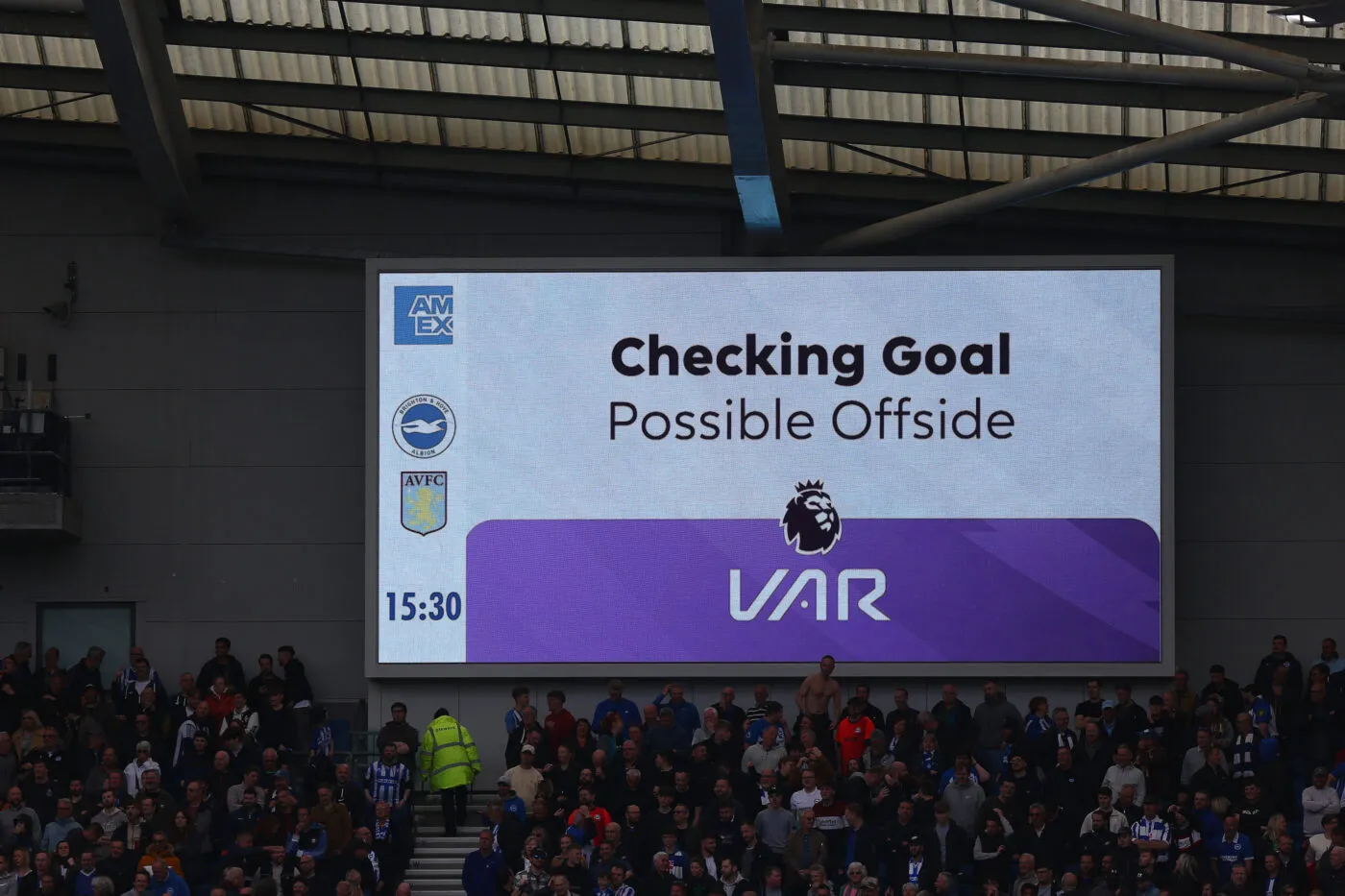 La VAR bientôt supprimée en Premier League ?