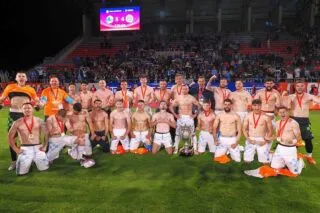 Le Corvinul Hunedoara, équipe de deuxième division, s’offre sa première Coupe de Roumanie