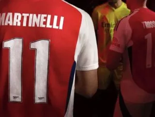 Qu'est-ce que tu penses du nouveau maillot d'Arsenal pour la saison prochaine ?