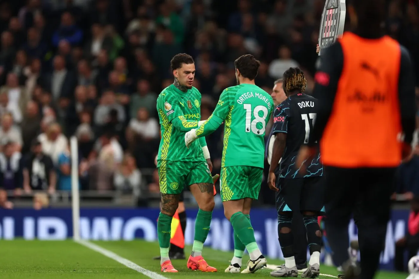 Ederson manquera le match décisif de Manchester City face à West Ham ainsi que la finale de Coupe