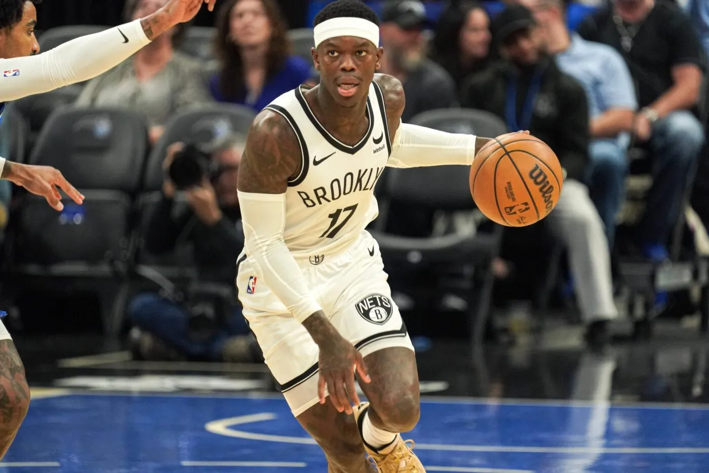 Une star de NBA s’entretient en jouant un match de foot en D6 allemande