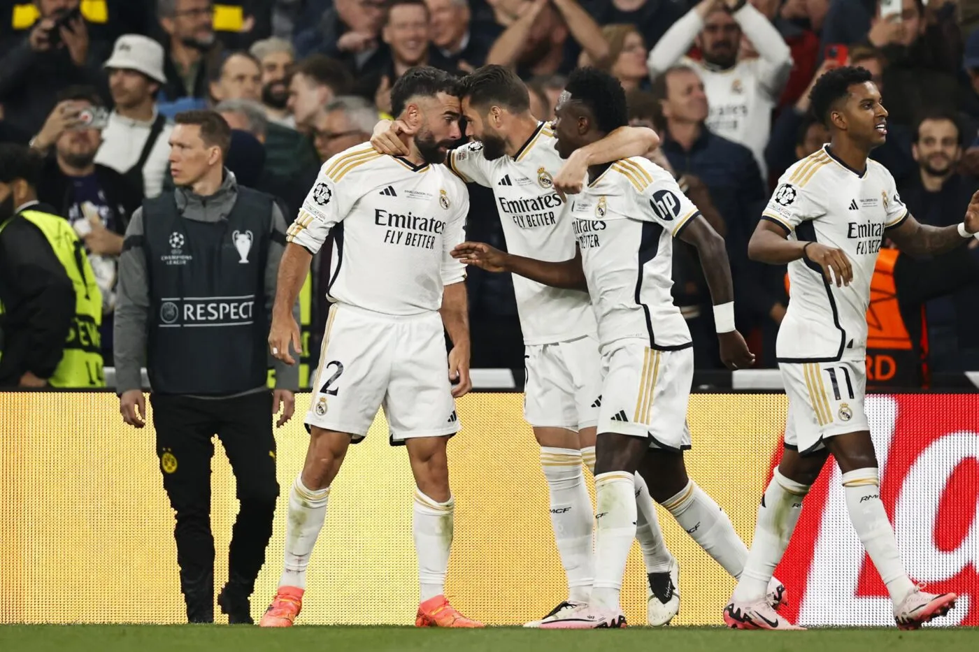 Dani Carvajal libère le Real Madrid sur corner