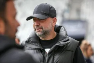 Pendant que Bordeaux coule, Gérard Lopez fait une course de voitures