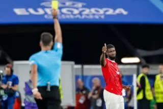 Kevin Danso s’excuse (en français) pour Mbappé