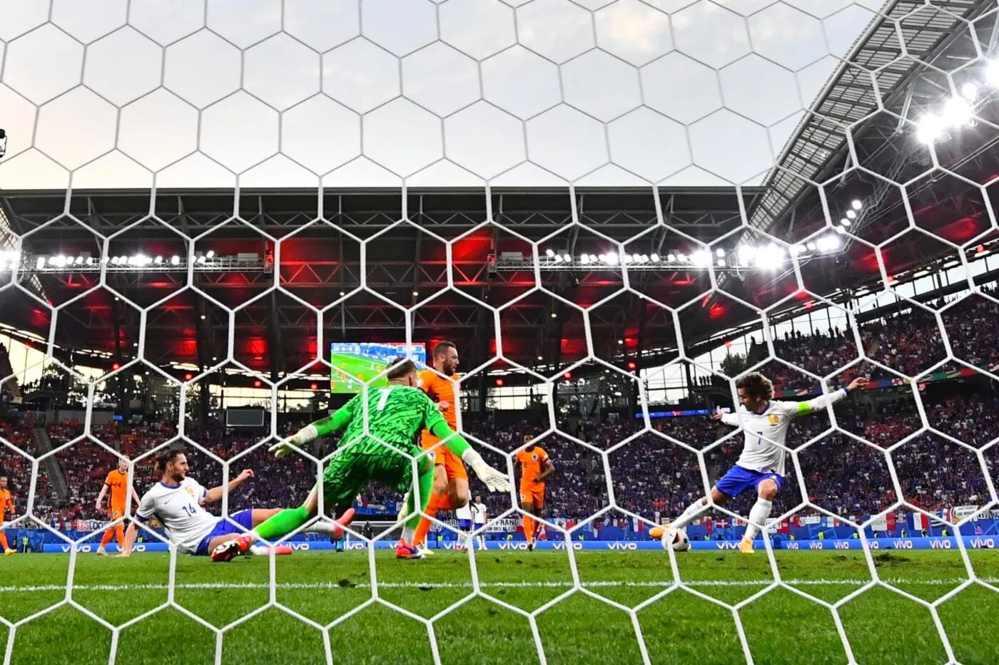 Vidéo : le raté d’Adrien Rabiot