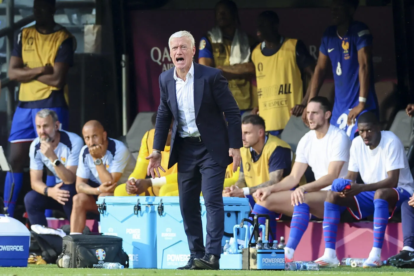 Les Bleus et Deschamps : l’union craquée ?