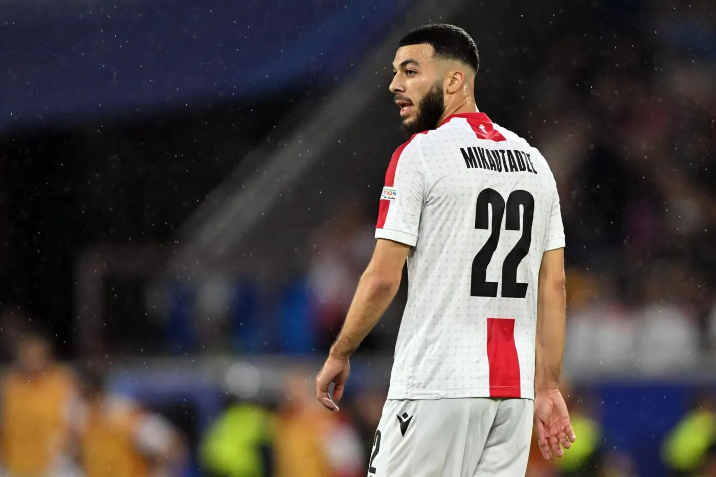 La Géorgie donne une leçon à l’Arménie, Mikautadze et Kvara buteurs