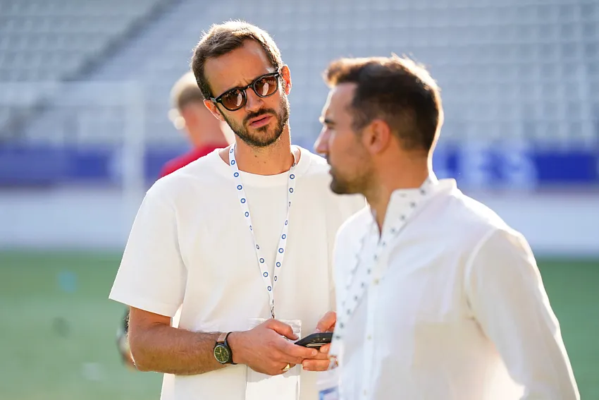 Alexandre Mulliez, président et propriétaire, avec Fabien Lazare, directeur général et propriétaire du FC Versailles en septembre 2023 au Stade Jean Bouin