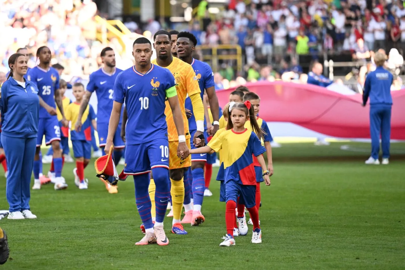 Binationalité : le foot français sur ses deux pieds ?