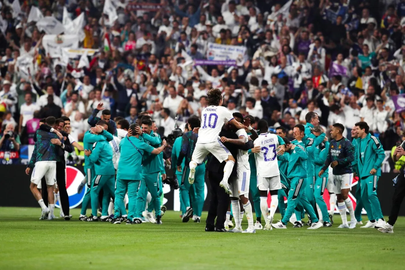 Selon la Défenseure des droits, « les forces de l’ordre ont failli à leur mission<span style="font-size:50%">&nbsp;</span>» lors de la finale de Ligue des champions 2022