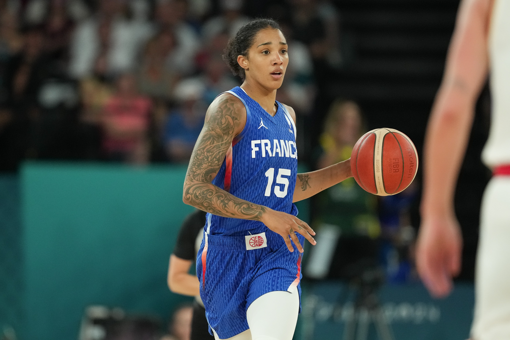 ICONSPORT_236437_0051