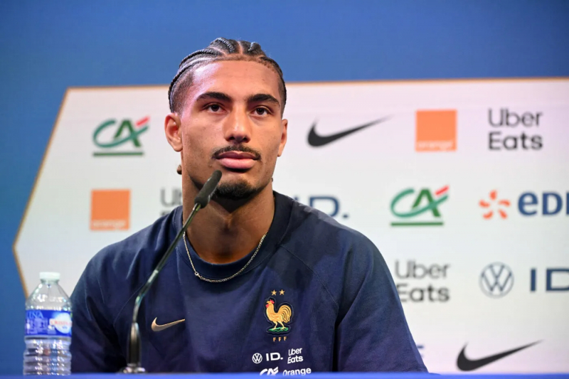 lo-c-bad-les-premiers-pas-qu-il-n-attendait-pas-international