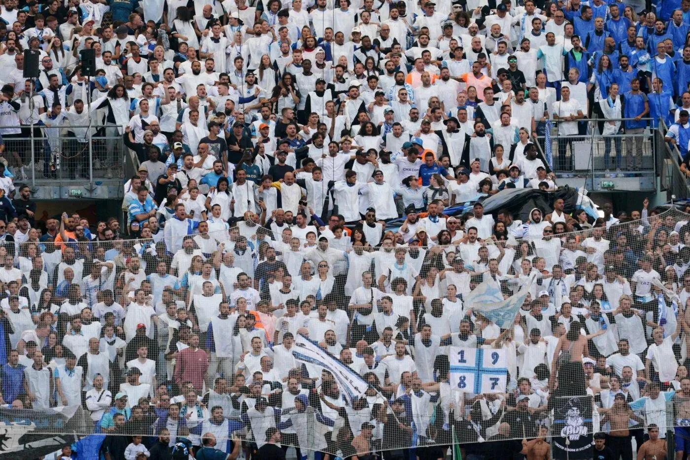 Le ministre de l’Intérieur annonce la tenue d’une réunion pour « le retour de l’ordre dans les stades »