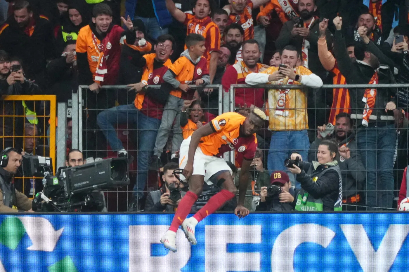 Galatasaray domine Tottenham, l’AS Roma tenue en échec