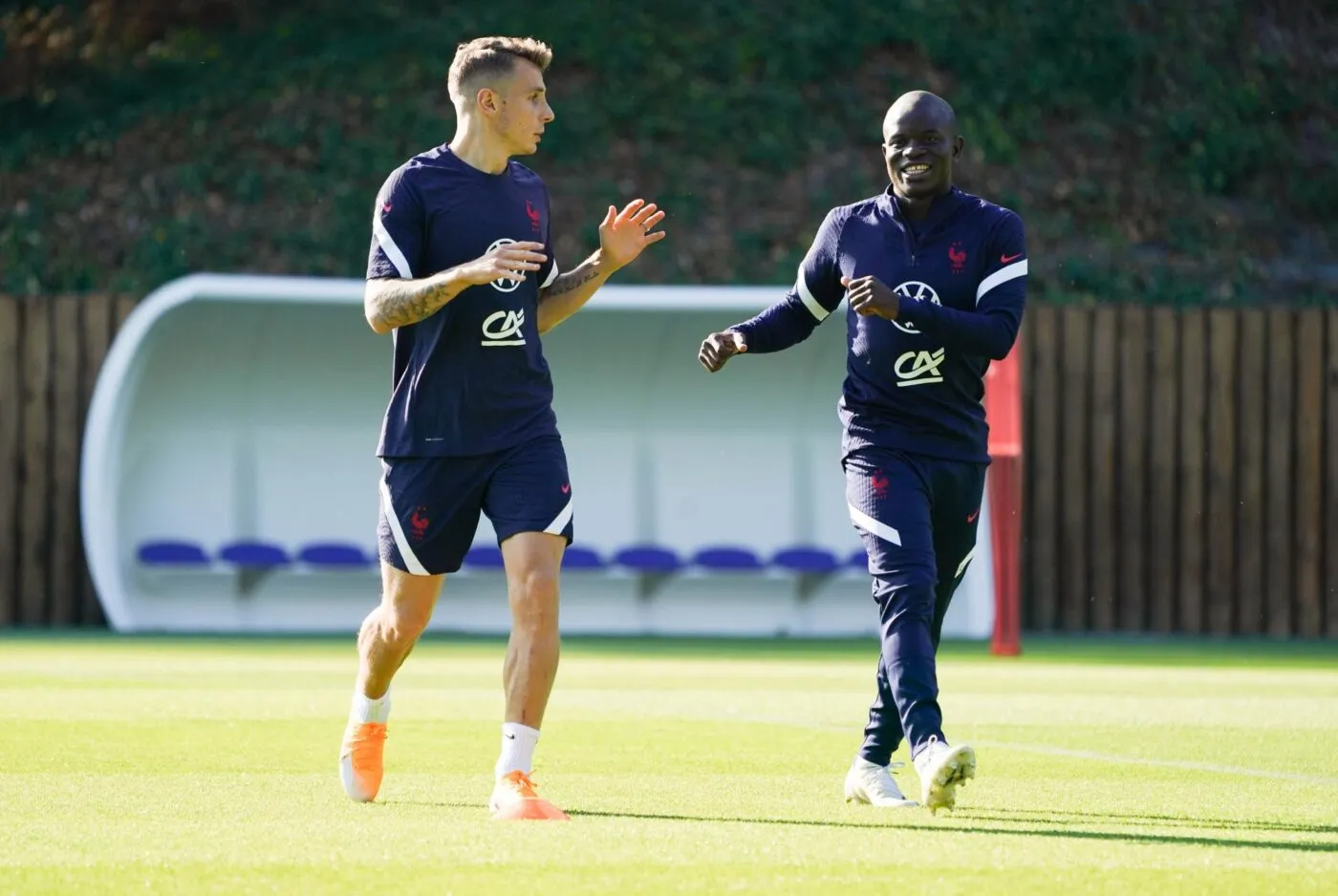 Lucas Digne voit N’Golo Kanté jouer jusqu’à... 45 ans