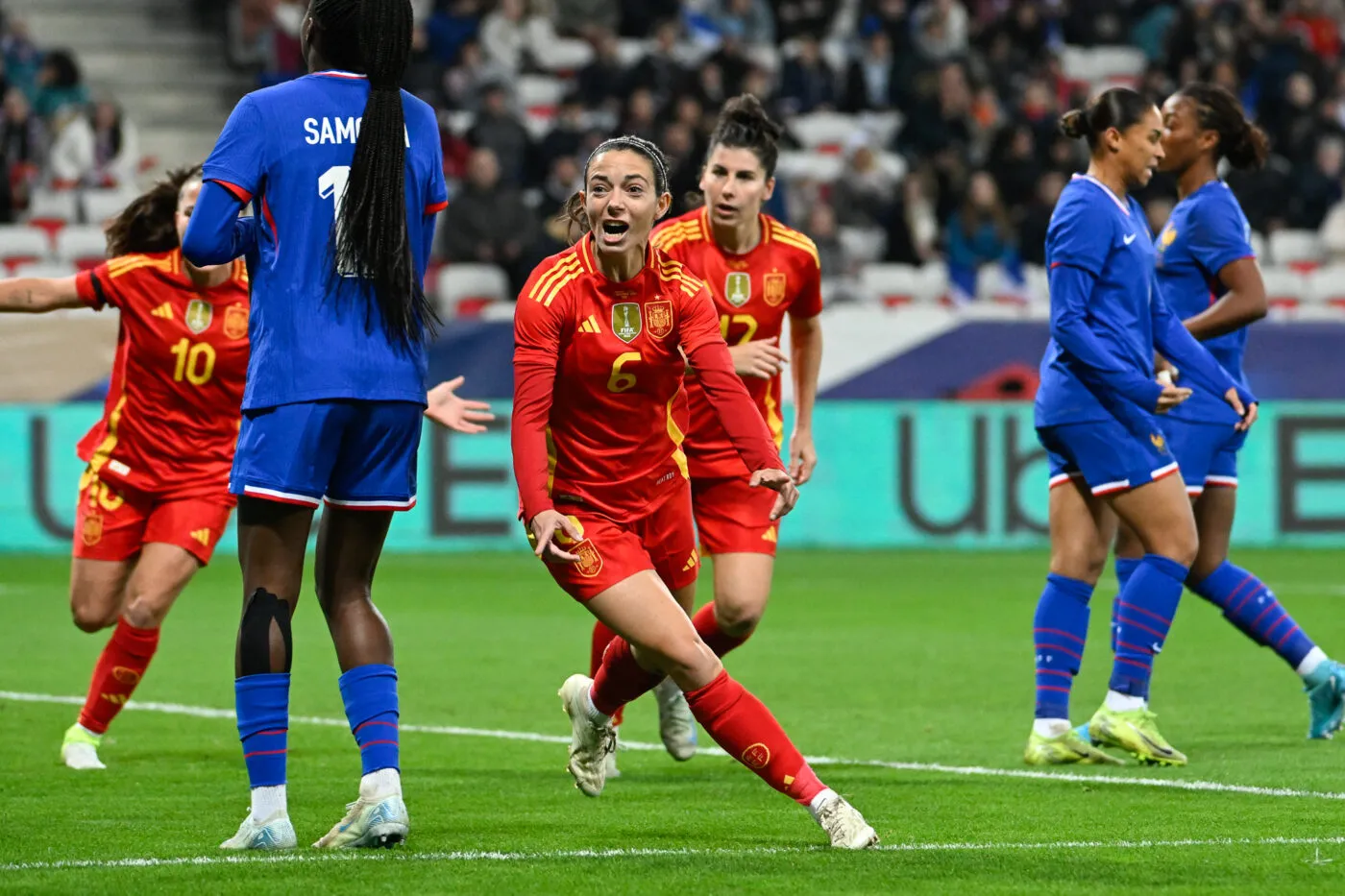 La France termine son année par une lourde défaite contre l’Espagne