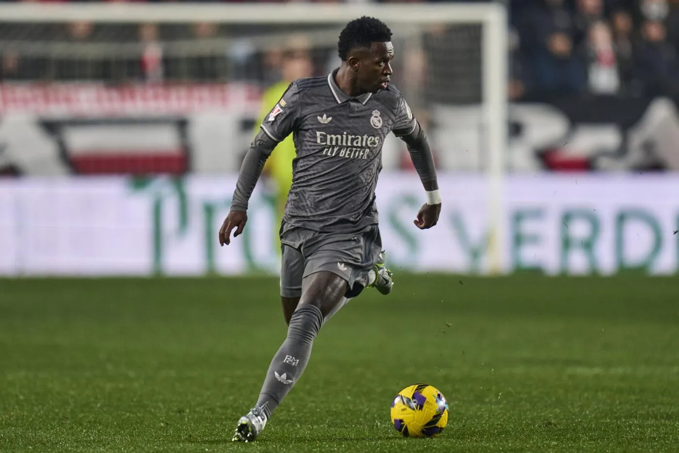 Mateu Lahoz critique l’attitude de Vinícius Júnior