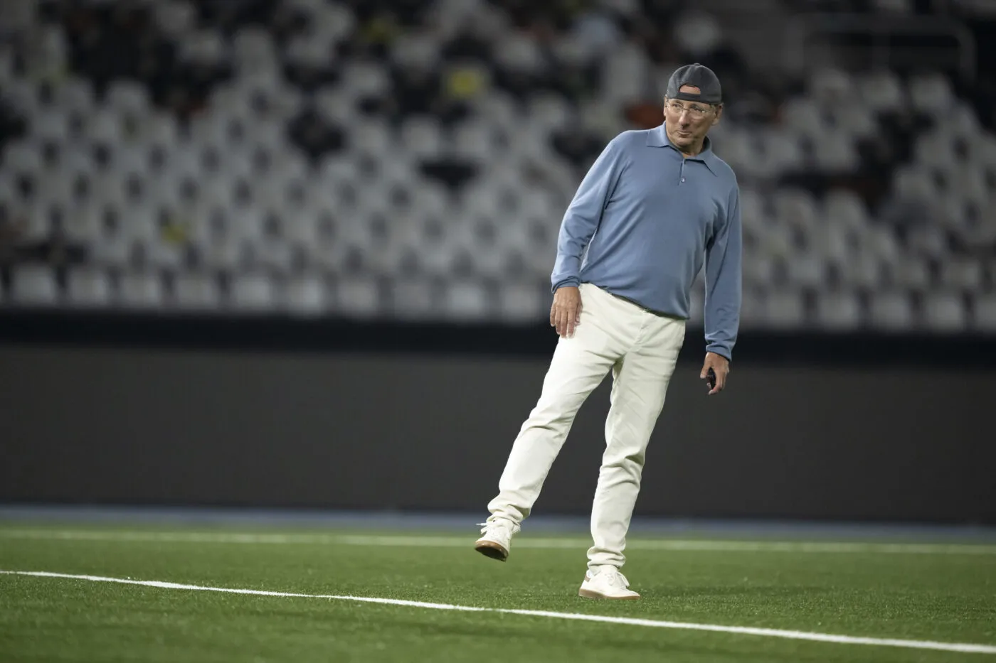 Salma Hayek, «<span style="font-size:50%">&nbsp;</span>les filles sont-elles jolies ? »... Les recettes de John Textor pour une Ligue 1 plus visible