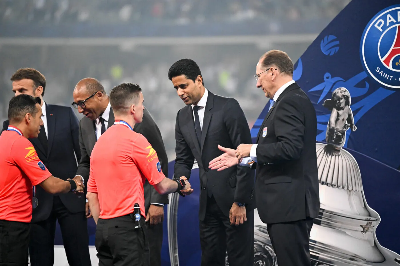 « La classe et l’élégance ne s’achètent pas » : la LFP et le PSG répondent à John Textor