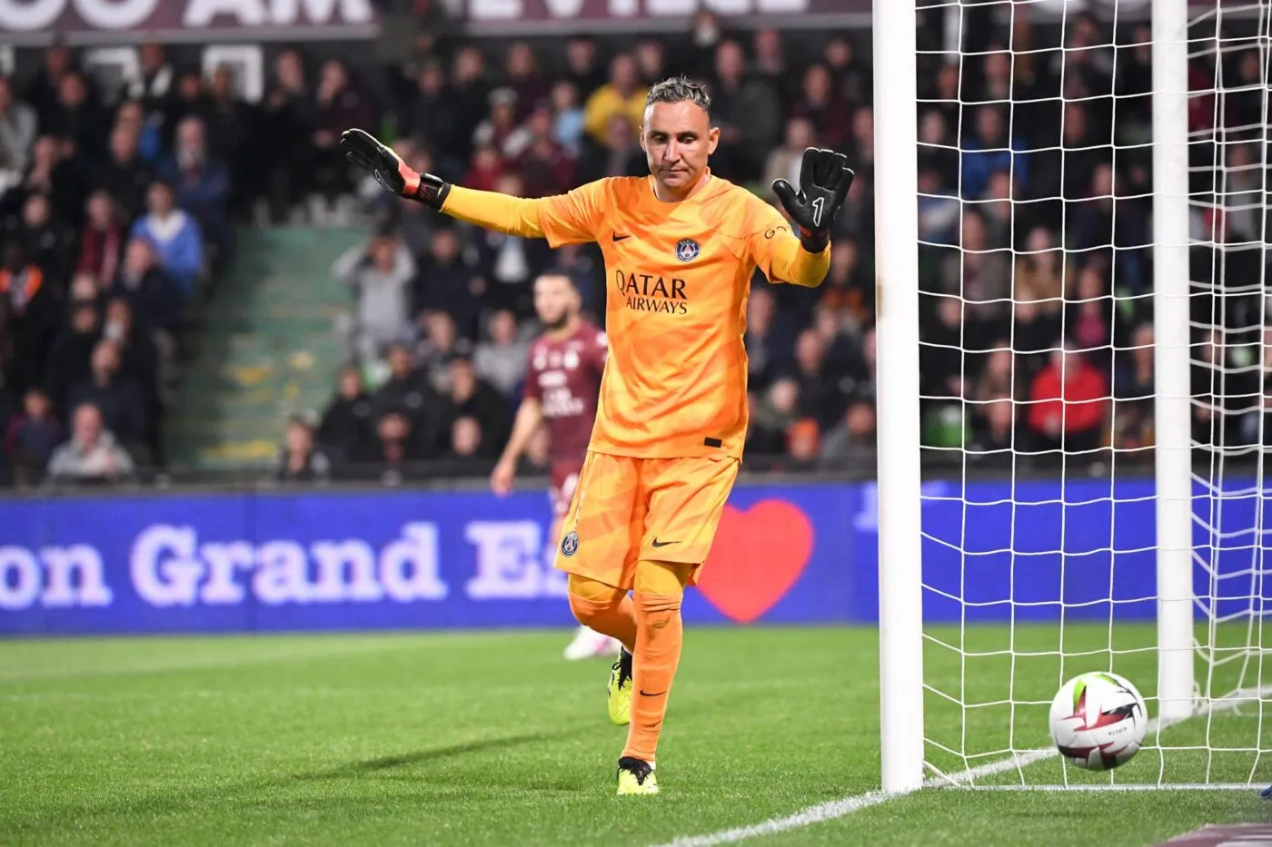 Une ancienne star du Real Madrid et du PSG vers Newell’s Old Boys