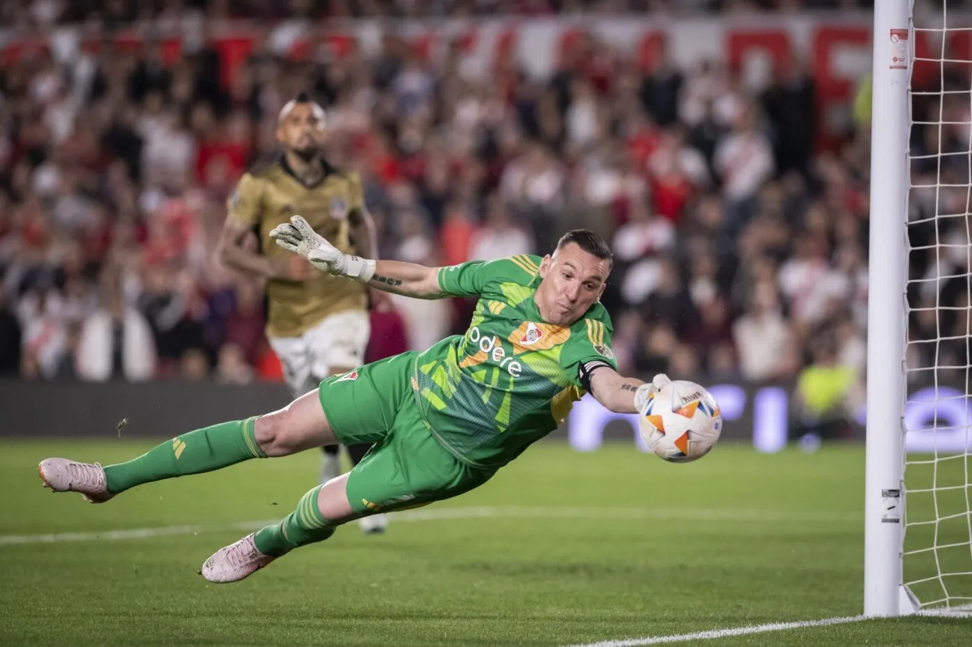 La boulette folle du gardien de River Plate