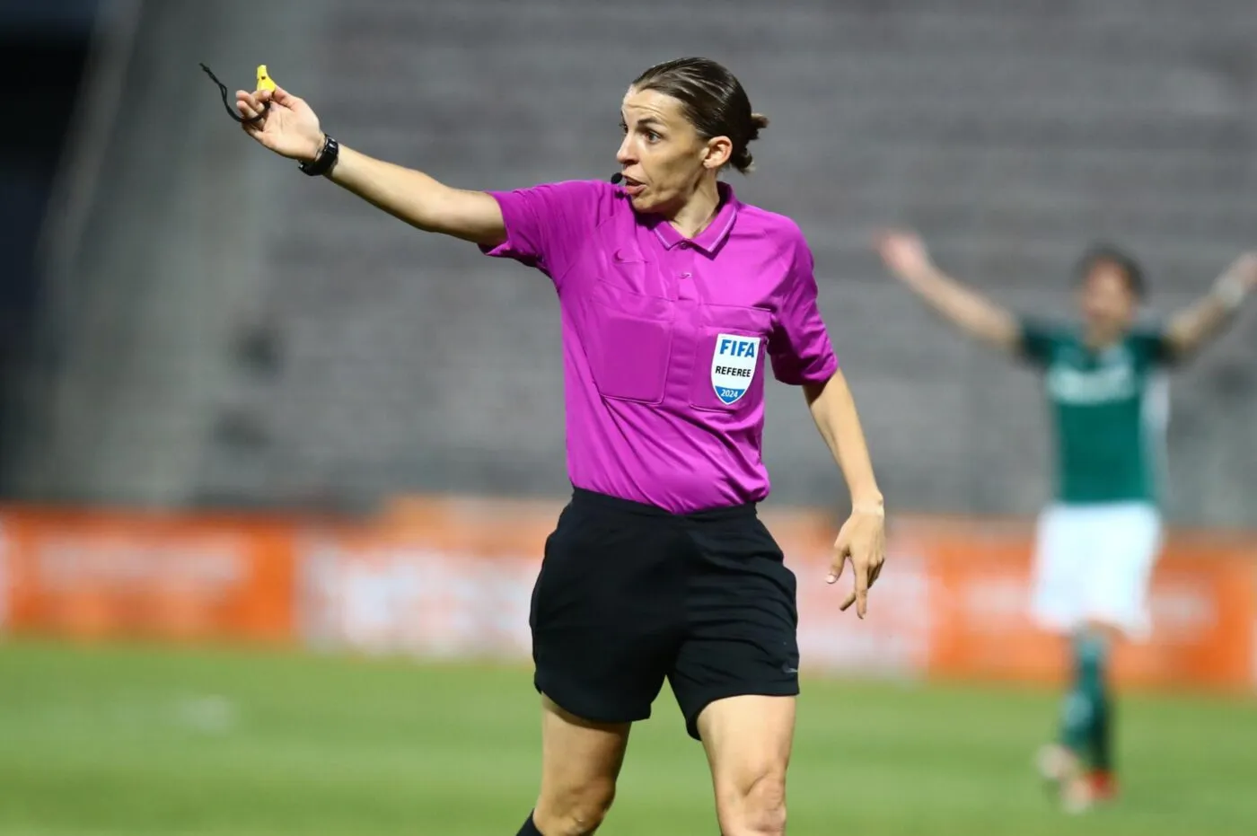 Stéphanie Frappart : «<span style="font-size:50%">&nbsp;</span>J’ai toujours voulu être un facilitateur du jeu<span style="font-size:50%">&nbsp;</span>»