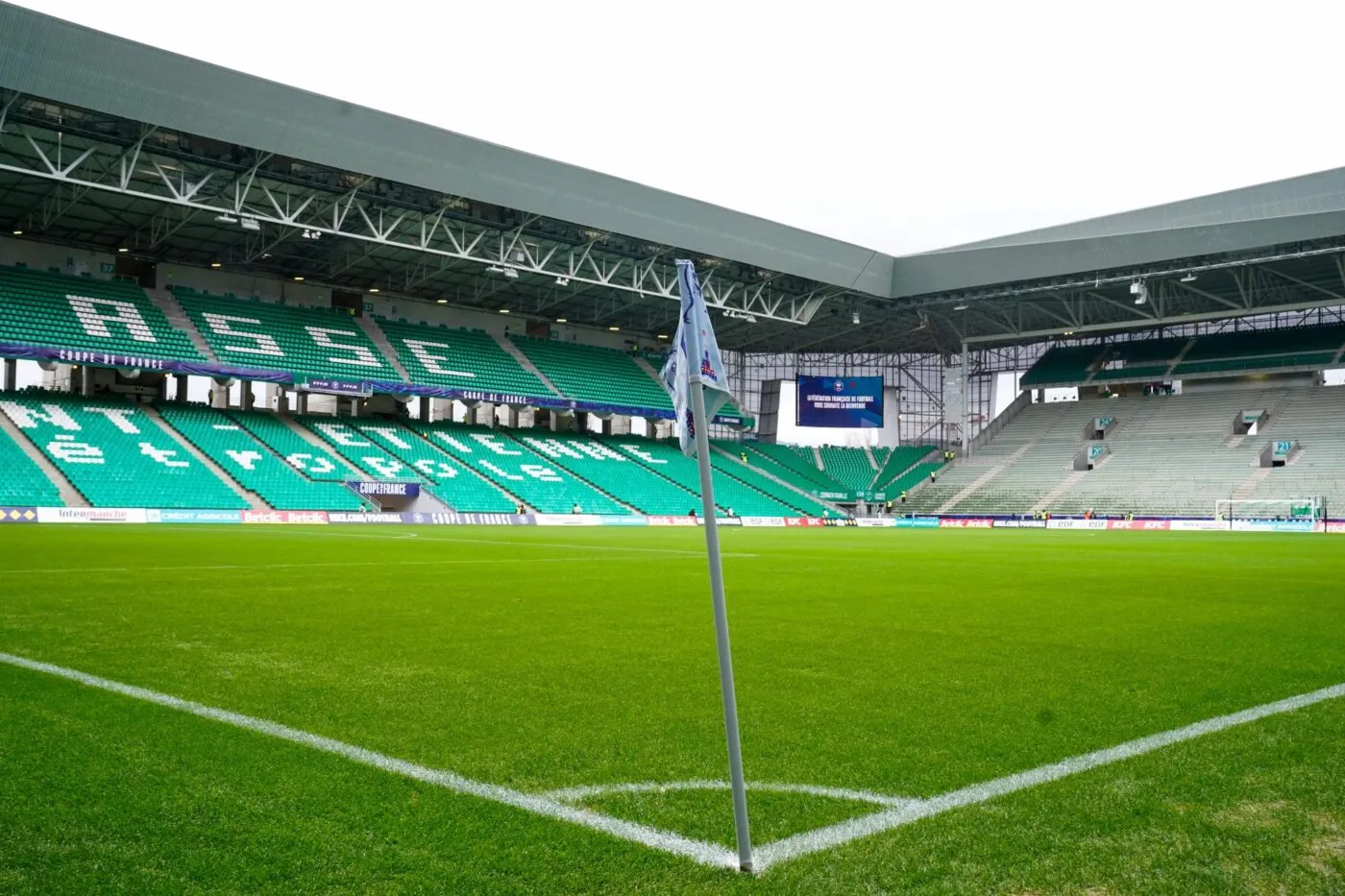 Des gendarmes supporters de l’OM ont tiré en l’air devant Geoffroy-Guichard en décembre