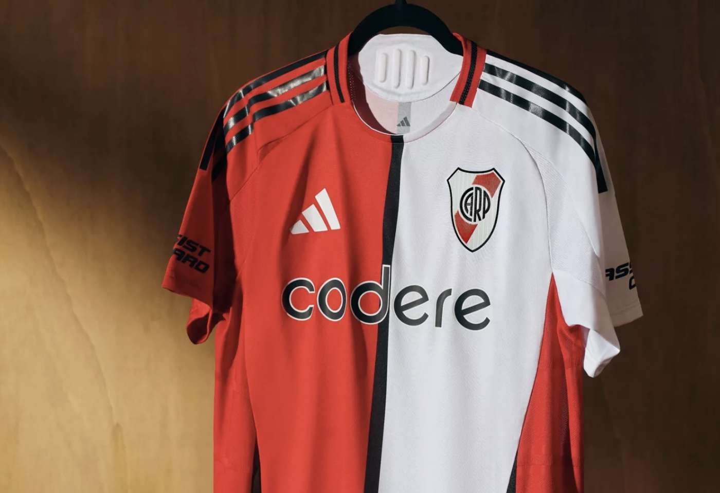 Un maillot de River Plate sans diagonale ? C&rsquo;est possible…