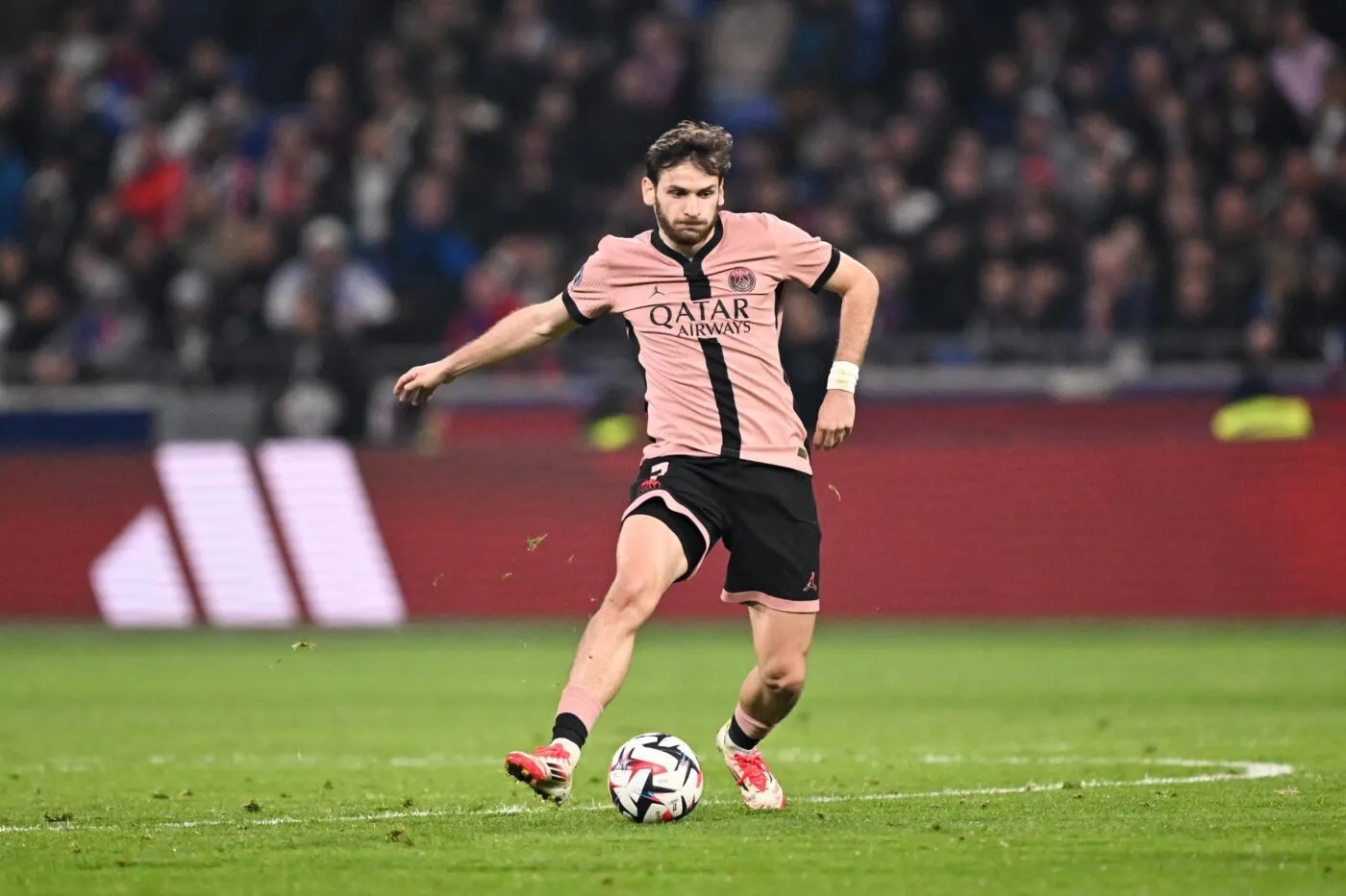 Khvicha Kvaratskhelia : «<span style="font-size:50%">&nbsp;</span>Le PSG a mérité de gagner<span style="font-size:50%">&nbsp;</span>»