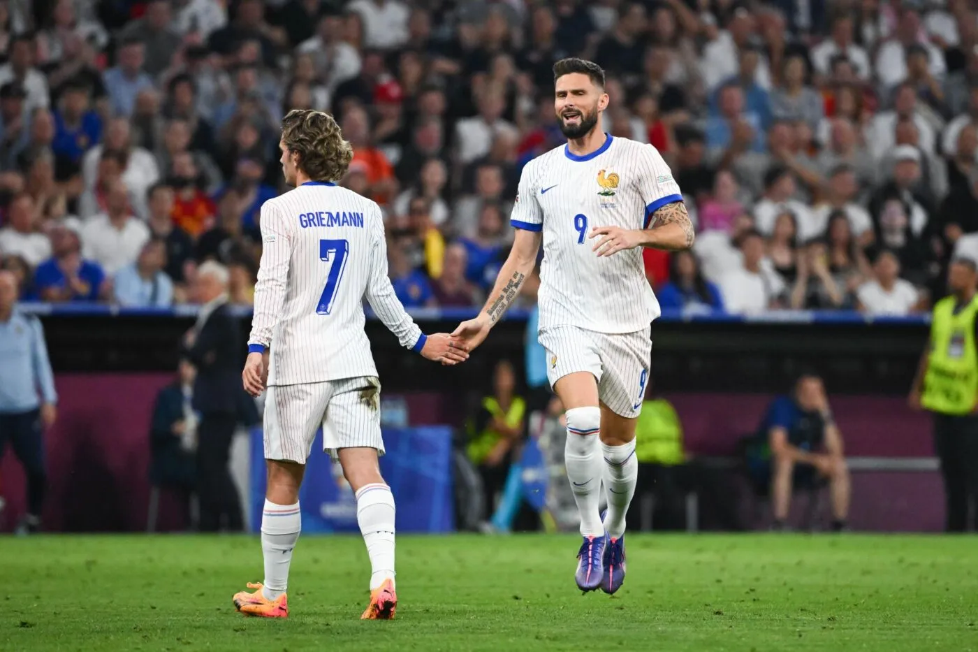 Olivier Giroud vend la mèche sur Antoine Griezmann
