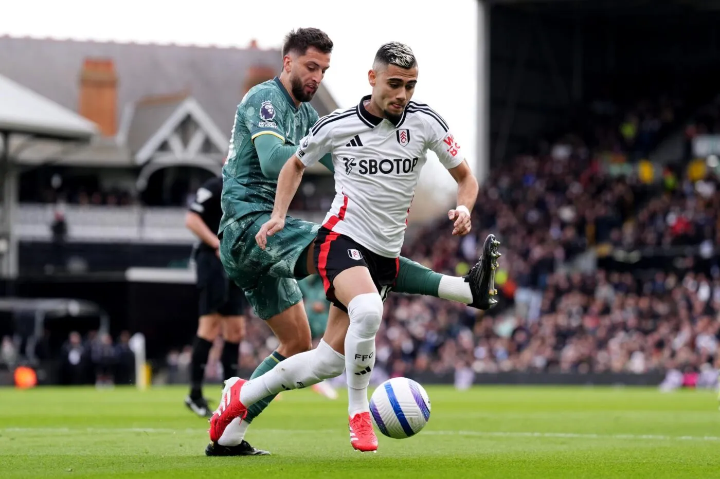 Fulham enterre encore un peu plus Tottenham
