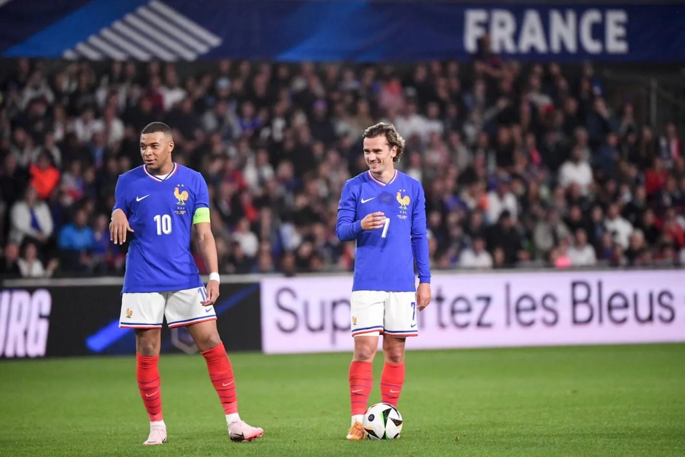Kylian Mbappé évoque une « très bonne relation » avec Antoine Griezmann