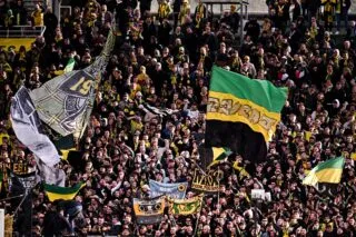 129 associations de supporters s’allient face à la menace de dissolutions